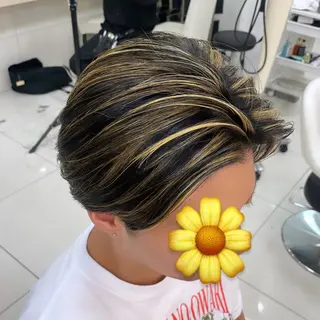 カラー メンズ 崎山 紗吏のヘアスタイル