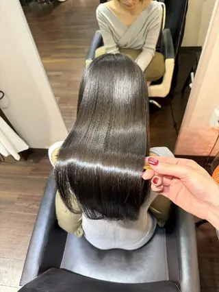 ロング youreshair髪質改善トリートメント&ヘッドスパあざみ野店所属・LISA .のヘアスタイル