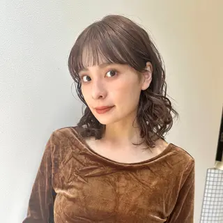 ミディアム カラー パーマ 新宿パーマ美容師 〰️rika〰️のヘアスタイル