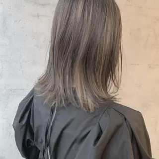 ミディアム カラー toiro by lien hair atelier所属・池田 真由美のヘアスタイル