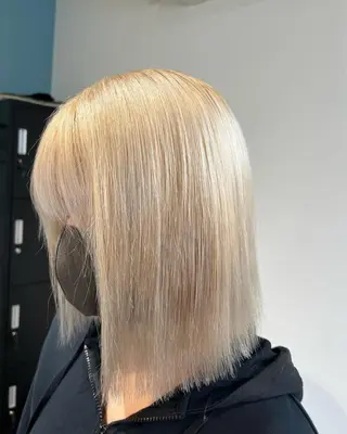 ミディアム カラー ...a所属・... aのヘアスタイル