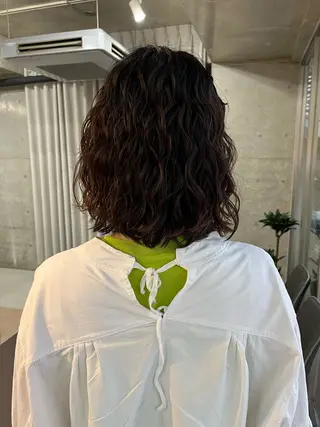 ミディアム パーマ レイヤーカット/ パーマ‪/表参道のヘアスタイル