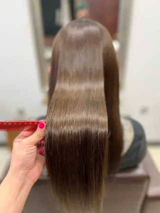 ロング カラー Crescere所属・小島 凜のヘアスタイル