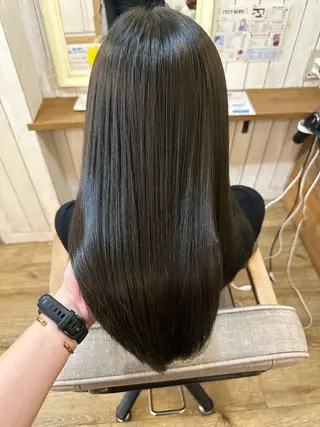 ミディアム 髪質改善/艶髪/ 透明感カラー/サラのヘアスタイル