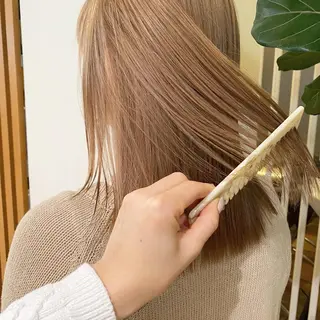 セミロング カラー パーマ ヘアアレンジ メンズ キッズ ネイル マツエク・マツパ モリモト サナのヘアスタイル