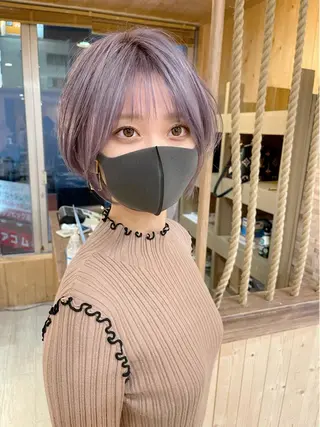 ショート 韓国レイヤー外国人風 透明感カラー髪質改善のヘアスタイル
