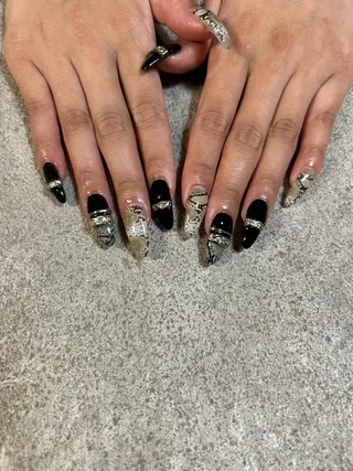 ネイル amunail所属・浦川 歩のネイルデザイン