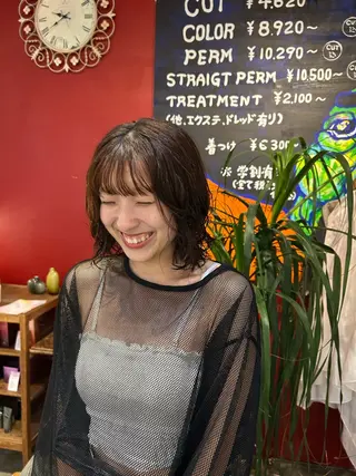 ミディアム ORe'S　HAIR BE GLaD所属・ORe'S HAIR BE　GLaDまなみのヘアスタイル