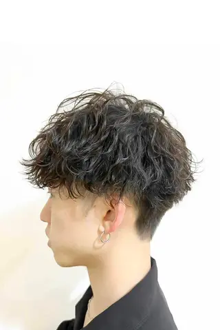 ショート パーマ メンズ 内田 敦士のヘアスタイル