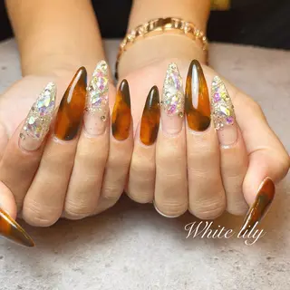 ネイル White lily所属・牧田 雅世のネイルデザイン