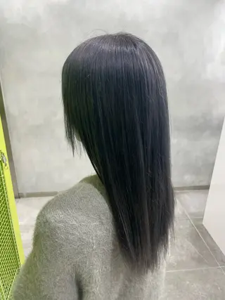 カラー 早坂 あおいのヘアスタイル