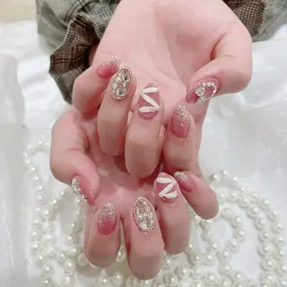 ネイル 菅谷 百花のネイルデザイン