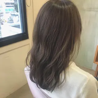 ミディアム カラー 中村 瑞希のヘアスタイル