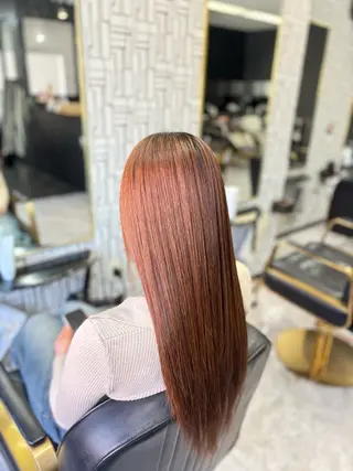 ロング 冨吉 咲笑のヘアスタイル