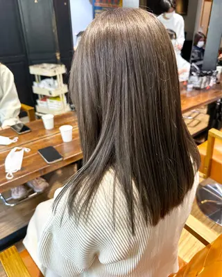 セミロング レイヤーカット🫧 /髪質改善✨TOWAのヘアスタイル