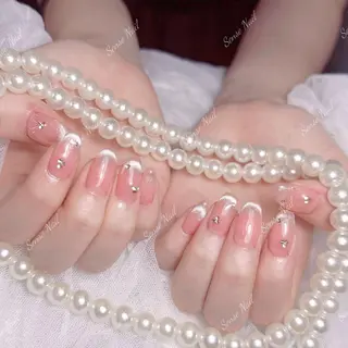 ネイル Queening 🦋のネイルデザイン