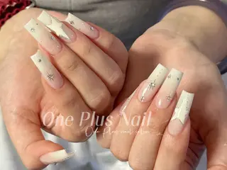 ネイル One Plus Nail Salonのネイルデザイン