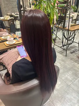 ロング La Bless 大阪梅田所属・梅田 ミディアム 特化型 YUKINOのヘアスタイル