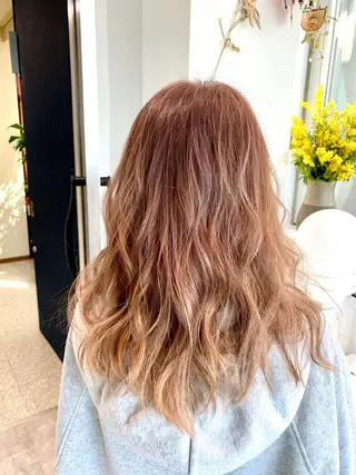セミロング ヨシミ カズヤのヘアスタイル