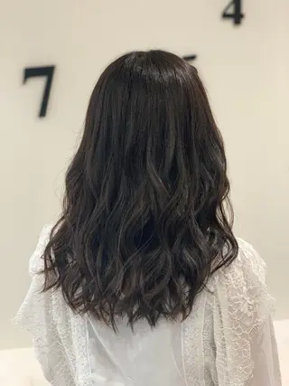 セミロング カラー 松吉 純平のヘアスタイル