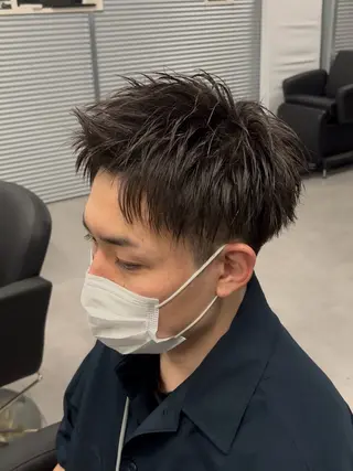 メンズ 波巻き/ツイスパ/ 短髪/鈴木俊也のヘアスタイル