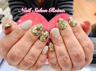 ネイル Nailsalon Reine所属・玉栄 伶奈のネイルデザイン