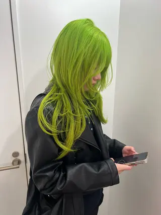 セミロング 💥ウルフカット デザインあんな💥のヘアスタイル