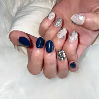 ネイル ゴテゴテ💙ワンホン リオナのネイルデザイン