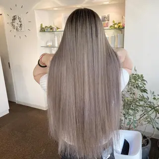 ロング W_SALON ［触れたくなる艶髪］のヘアスタイル