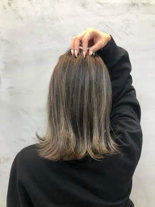 カラー 🫧艶髪/ブリーチ 🐳honami🫧のヘアスタイル