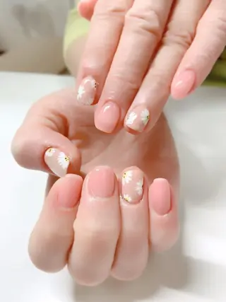 ネイル Lily Roseスタッフ一同のマツエク・マツパデザイン