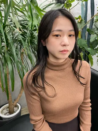 ミディアム カラー 似合わせカット レイヤーボブウルフのヘアスタイル