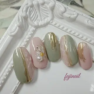 ネイル fujinail(バーバーフジノ)所属・藤野 智美のネイルデザイン