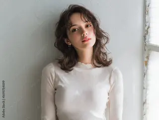 セミロング k. akiraのヘアスタイル