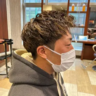 ショート カラー パーマ メンズ ツイスパ/メンズ特化 🦋𝑺𝑶𝑵𝑬の眉毛・アイブロウイメージ