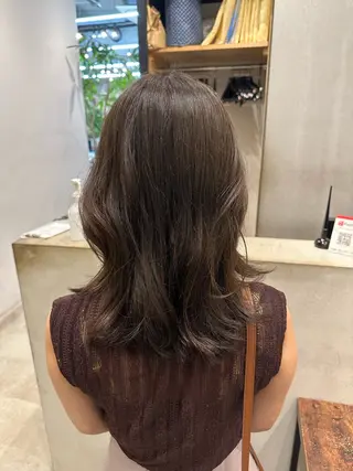 ミディアム カラー 川口開世 layer cutのヘアスタイル