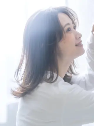 ミディアム 🎀ハイトーン/レイ ヤー/Reina🎀のヘアスタイル