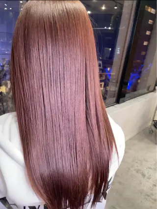 カラー 福間克徳/顔まわり /レイヤーカットのヘアスタイル