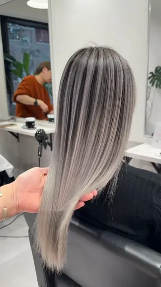 カラー CIERA 南船場所属・Hina‪🔆‬ CIERA南船場のヘアスタイル