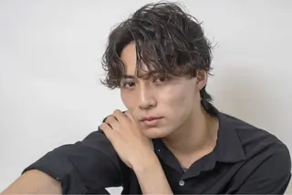 メンズ アイブロウ equal 町田駅前店のヘアスタイル