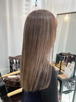 ロング カラー 透明感カラー/レイヤ ーhinata.のヘアスタイル
