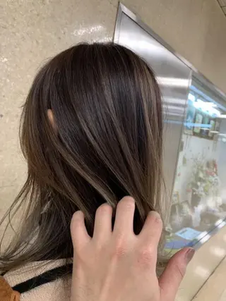 ミディアム カラー 菅村 勇亮のヘアスタイル