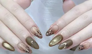 ネイル T. Leeのネイルデザイン