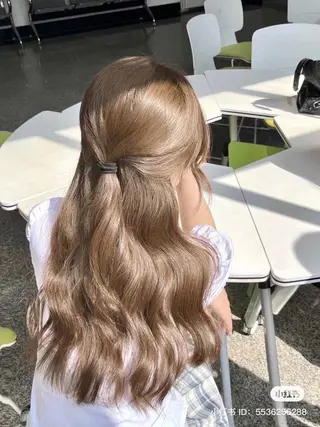 カラー 透ける透明感カラー 🩶anju🪽ྀིのヘアスタイル