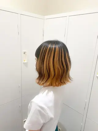 ミディアム まなり See.のヘアスタイル