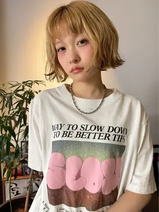 ミディアム カラー 坂田 友梨奈のヘアスタイル