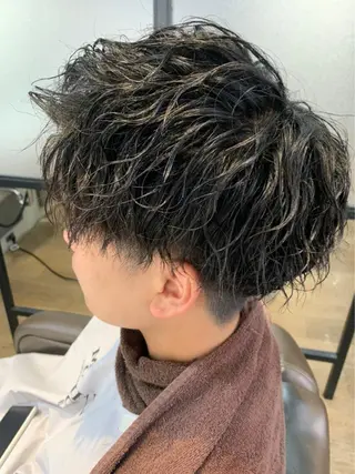 パーマ メンズ kei/透明感カラー /縮毛矯正/メンズのヘアスタイル