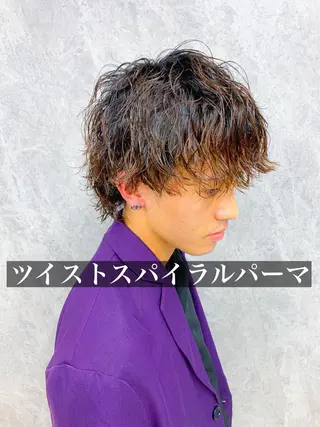ショート パーマ メンズ 尾﨑 純也のヘアスタイル