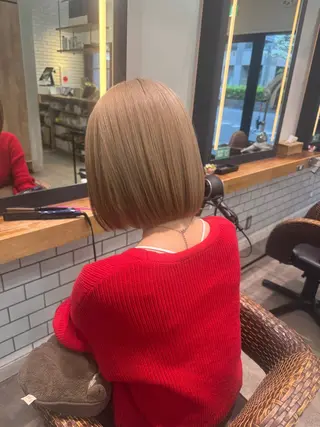 ショート red neo あいりのヘアスタイル