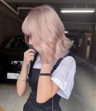 ミディアム LAME所属・RU NAのヘアスタイル